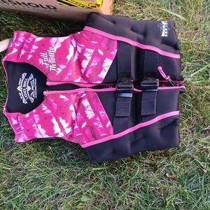 Women's life vest